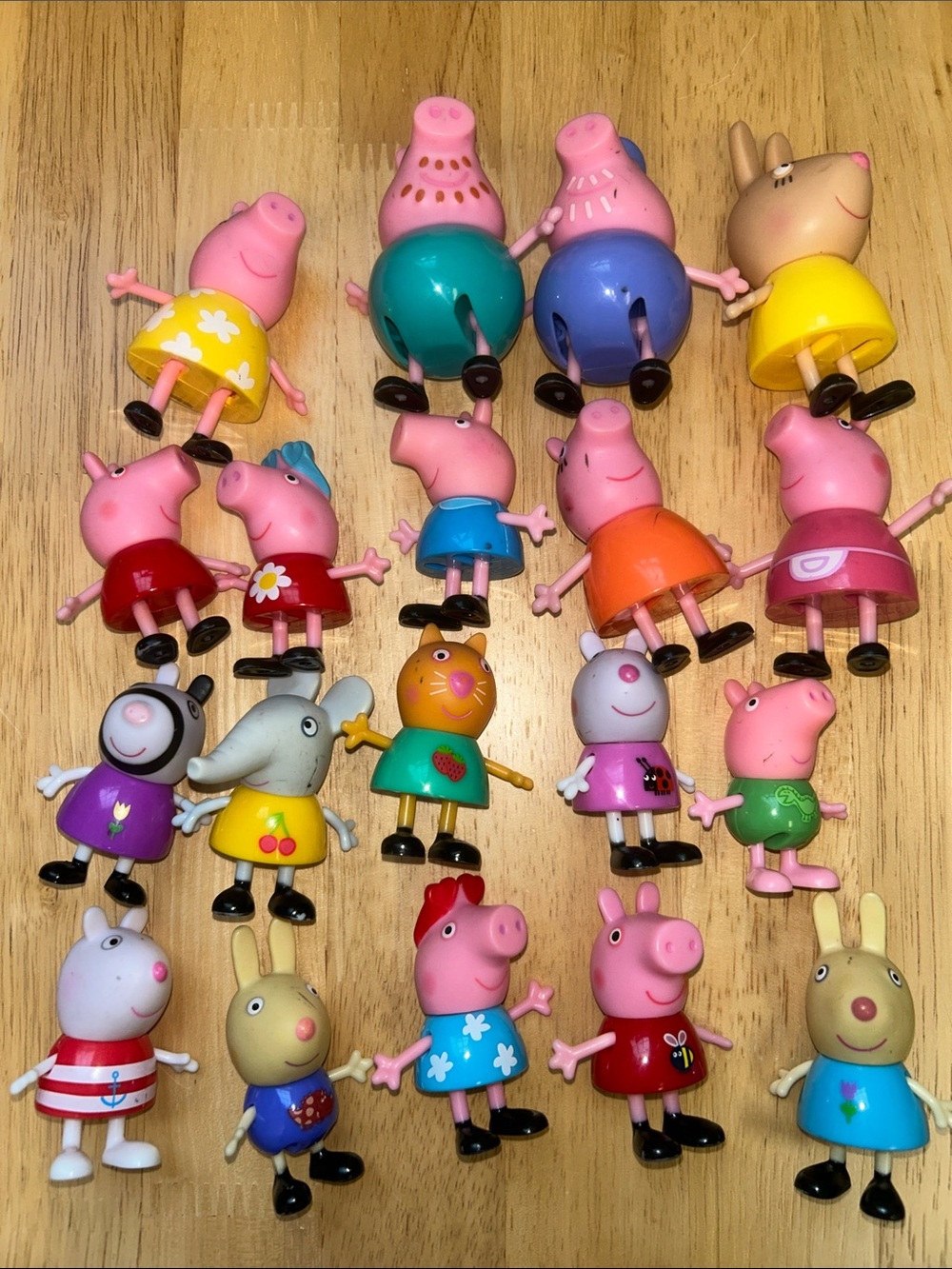Bundle of 19 Peppa Pig Toy Figures Charming and Poseable